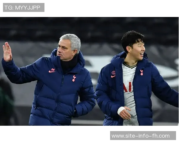 杨瀚森谈场上微笑背后的策略与心理游戏迷惑对手的同时也带来一丝嘲讽