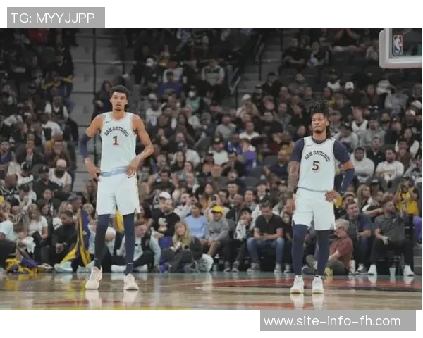 文班亚马称赞本赛季第二次战胜雷霆的比赛令人赏心悦目表现出色